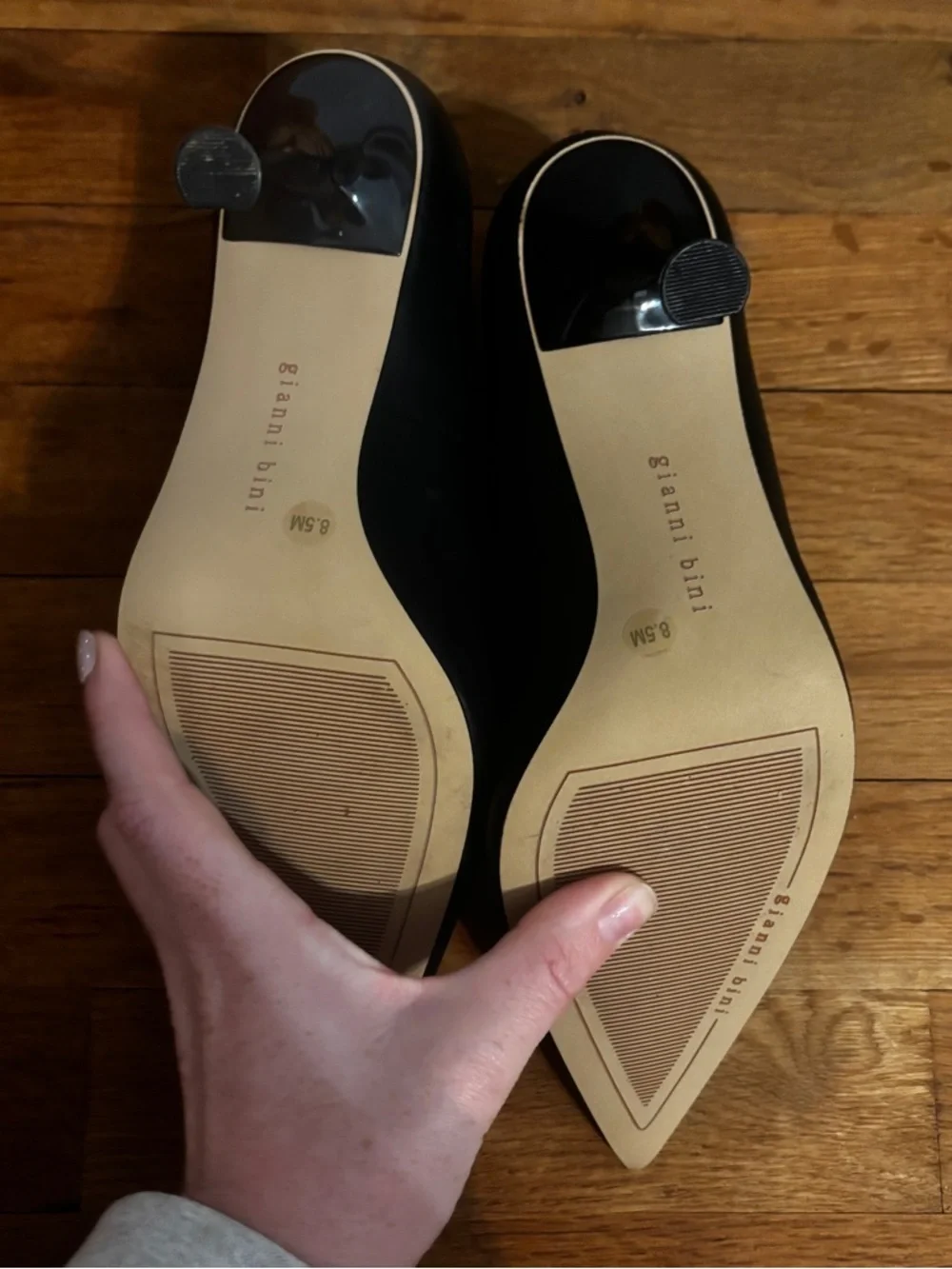 Womens Gianni Bini black heels-8.5